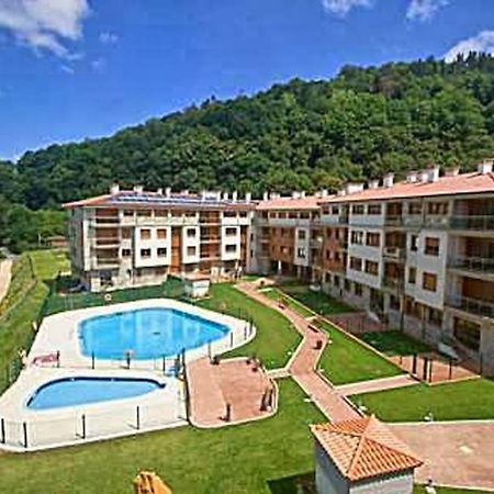 דירות Onís Apartamento Jardines Del Sella מראה חיצוני תמונה