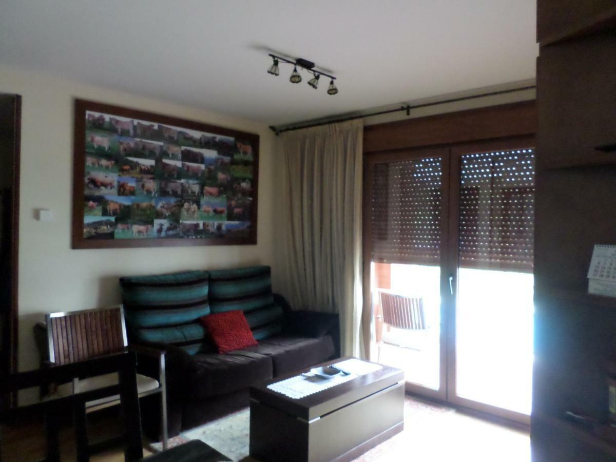 דירות Onís Apartamento Jardines Del Sella מראה חיצוני תמונה