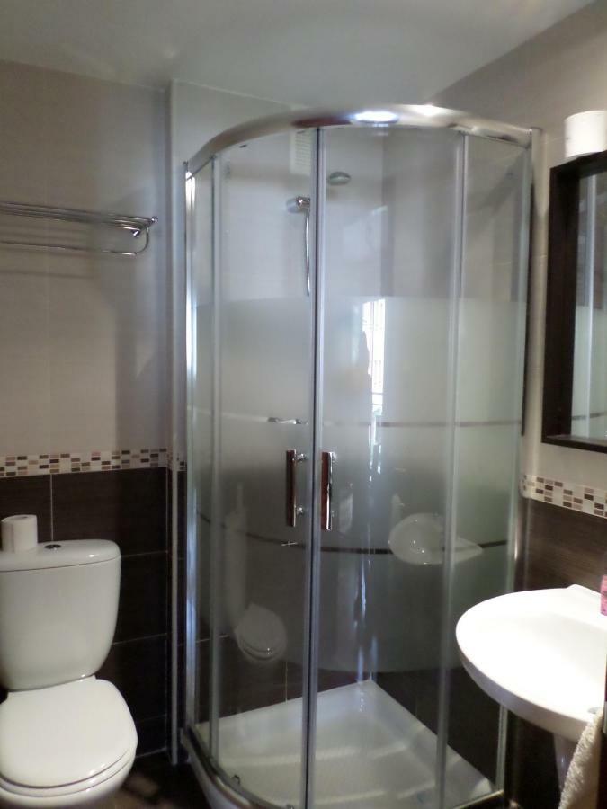 דירות Onís Apartamento Jardines Del Sella מראה חיצוני תמונה